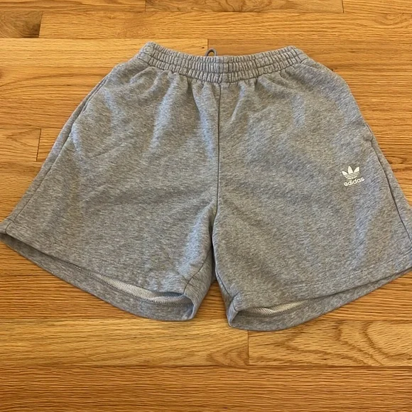 Women’s - Adidas Shorts XS - Picture 4 of 5